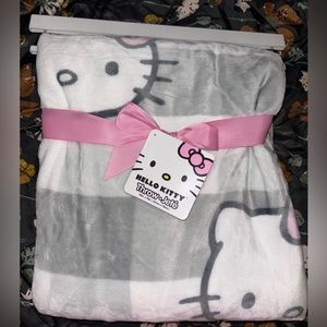 Hello Kitty Sanrio Plush Throw Blanket Grey pink bow